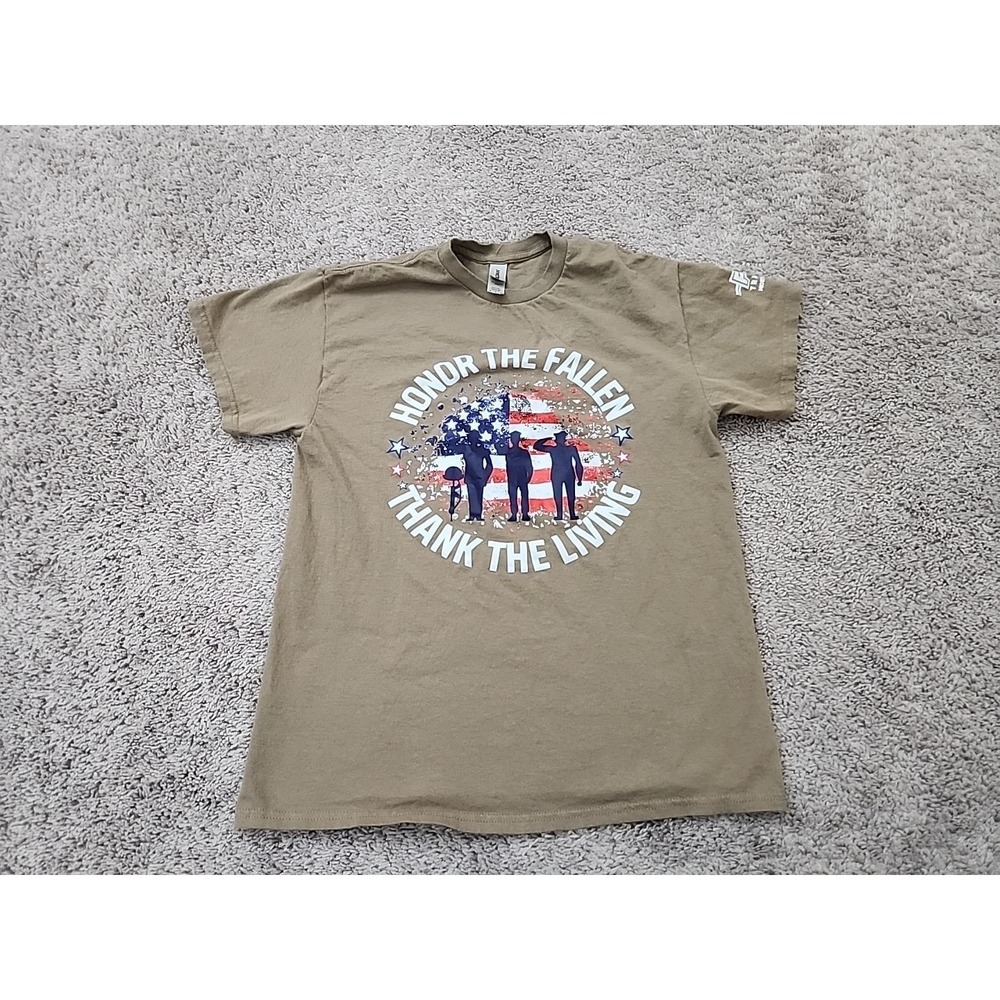 "Honor the Fallen Thank the Living" T Shirt Mens M USA Flag Patriotic F45 Gildan